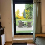 Bord'eau - Charming Nature Apartment Saint-Andre-de-Cubzac